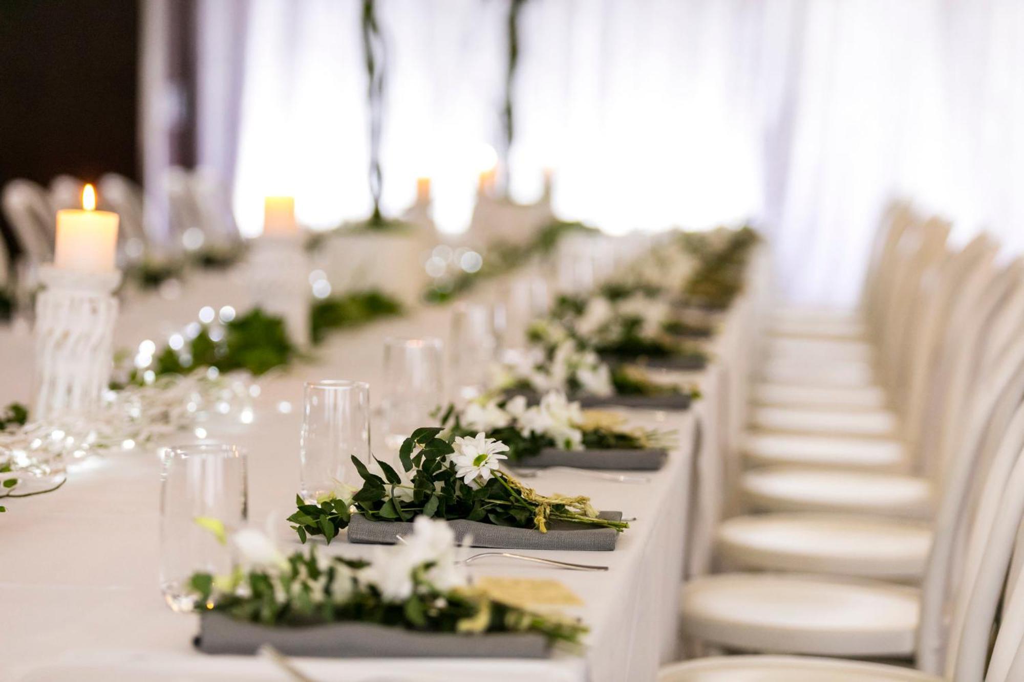 Intercontinental Melbourne The Rialto By Ihg Hotel Ngoại thất bức ảnh A table set for a wedding reception